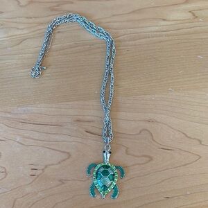 Green Turtle Pendant Necklace